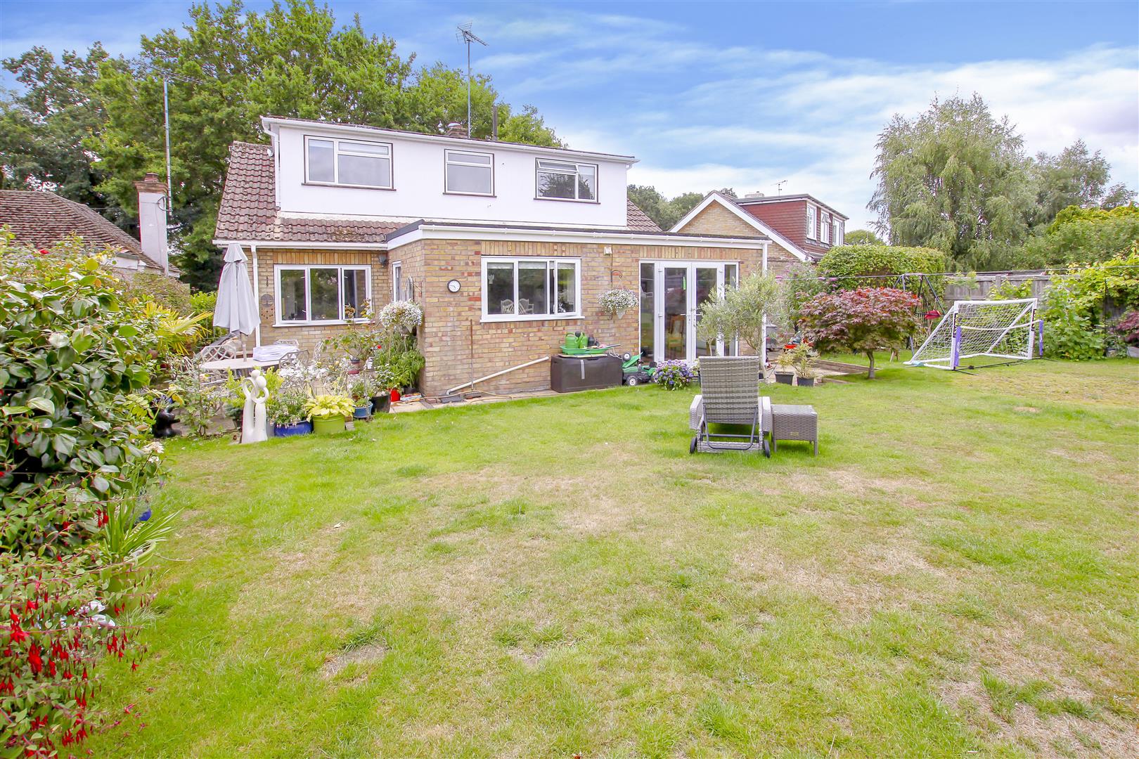 Hook End Road, Hook End, Brentwood Keith Ashton